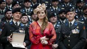 Thumbnail voor Koninklijke primeur: Amalia als eerste prinses in militaire dienst (en voor haar worden geen uitzonderingen gemaakt)
