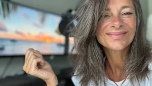 Thumbnail voor Barbara (49) liet haar baarmoeder verwijderen vanwege adenomyose: 'Heb maar een halfuur nagedacht'