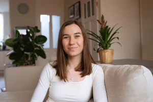 Thumbnail voor Britt kreeg een hersenontsteking door het koortslipvirus: 'Ze wisten niet of ik het ging halen'