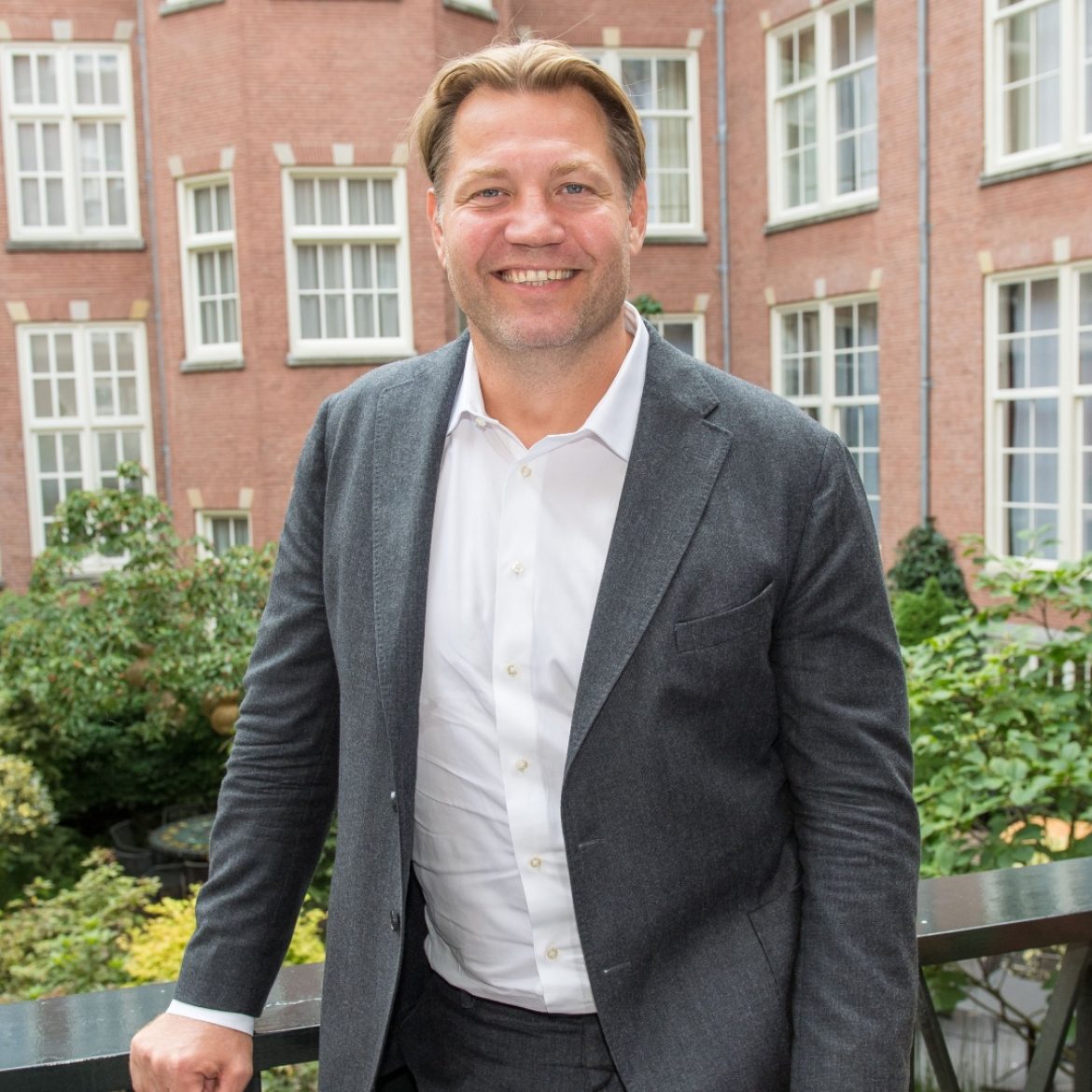 Dennis van der Geest reageert op kritiek op Waar is Mijn Erfenis