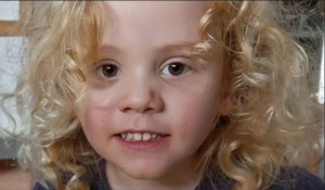 Thumbnail voor Iedereen is in de ban van de vermiste Gus (4) in Australië: 'Onze harten doen pijn'