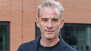 Thumbnail voor Art Rooijakkers gaat deze nieuwe realityshow presenteren bij SBS6