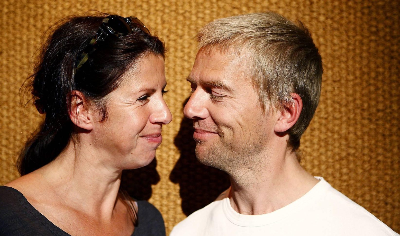 Isa Hoes staat stil bij verlies Antonie Kamerling: 'Nog steeds geliefd, nog steeds gemist'