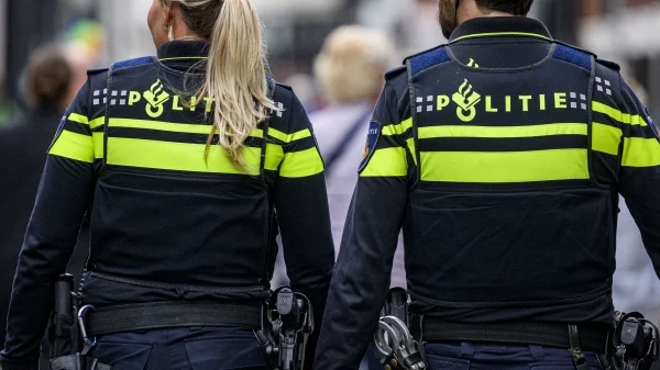 De politie Noord-Holland zoekt donderdag verder naar de 49-jarige vrouw uit Hoofddorp. Ze vertrok woensdagochtend met haar zwarte BMW richting haar werk in Beverwijk, maar kwam daar nooit aan.