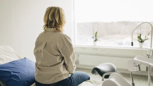 Thumbnail voor Van donor zoeken tot operatie: zo werkt een niertransplantatie, legt de arts van Diana Matroos uit