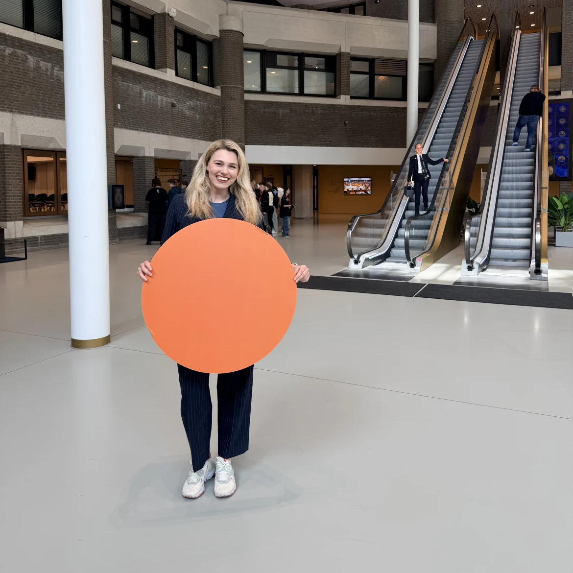 Lisa Loeb in de Tweede Kamer over vrouwenveiligheid