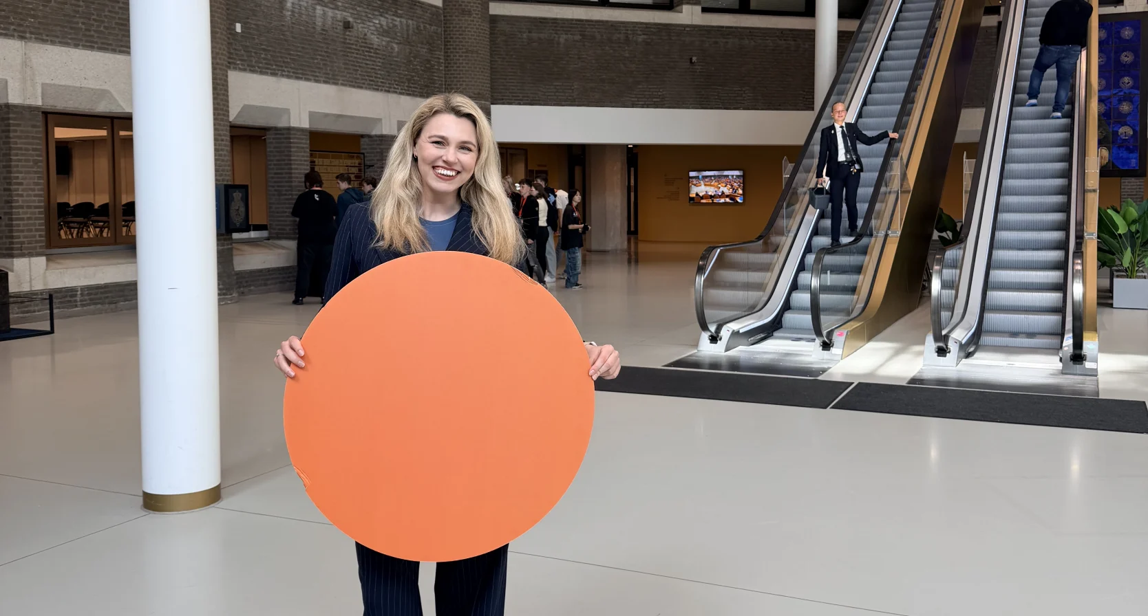 Lisa Loeb in de Tweede Kamer over vrouwenveiligheid