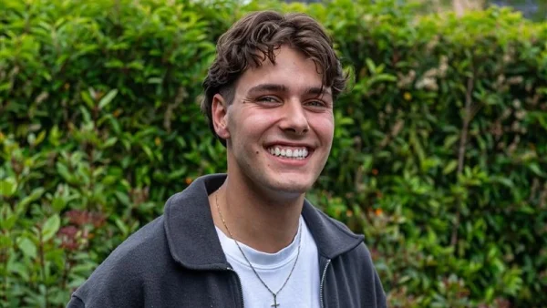Frans Bauer jr. is verliefd (en dat maakt hij op deze manier wereldkundig)