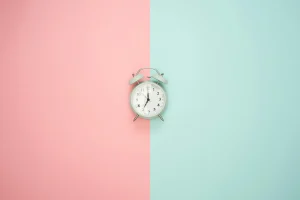 Thumbnail voor Rinkelende wekkers houden flatbewoners Spijkenisse uit hun slaap: 'Geluidsoverlast is het ergste wat er is'