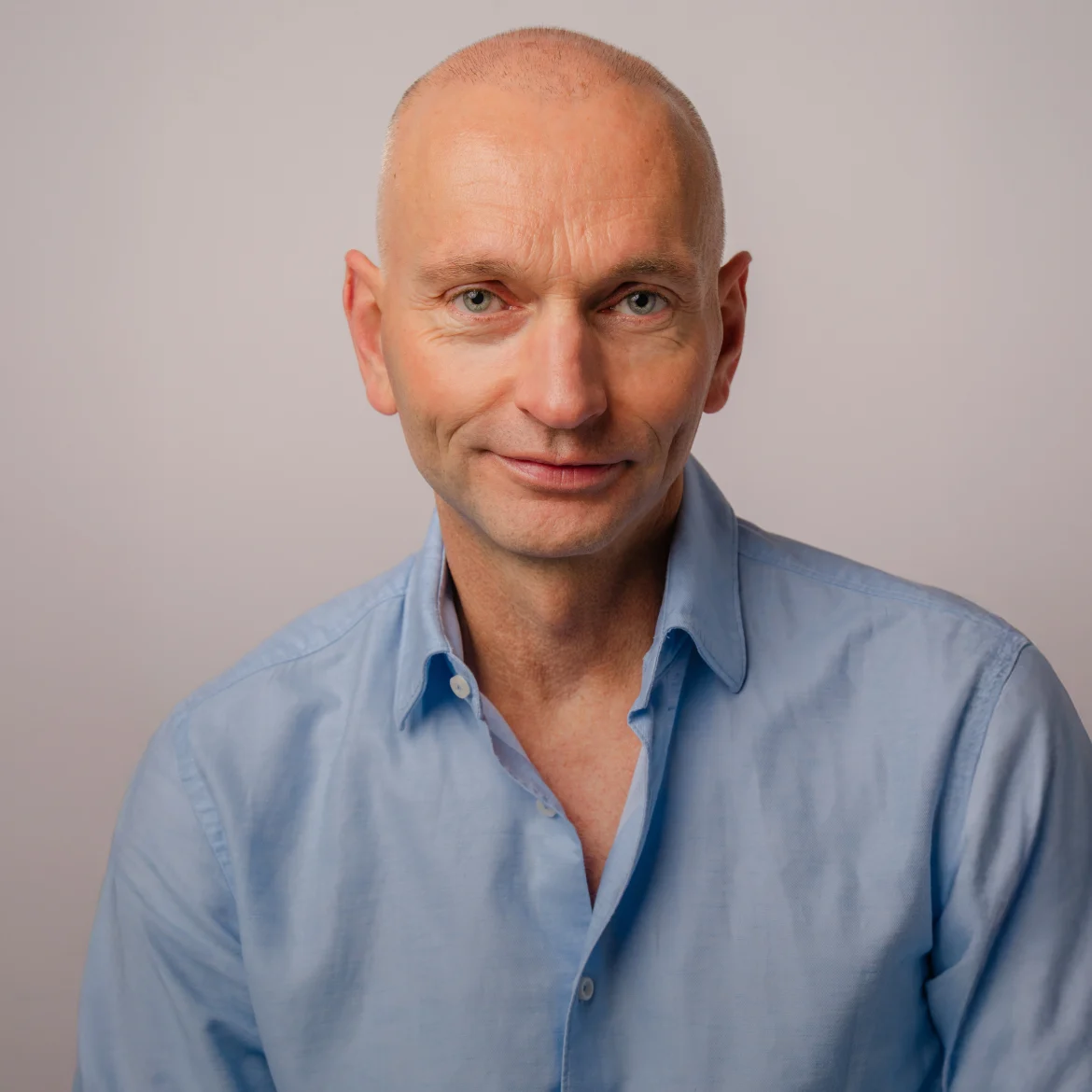 Jurgen Snaphaan, columnist, kind op kamers leert atten