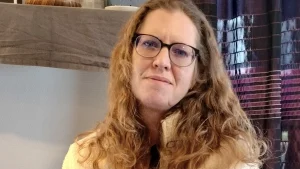 Thumbnail voor Kate (46) leeft in armoede: 'Als mijn dochter (6) vraagt of we arm zijn, vind ik dat erg'