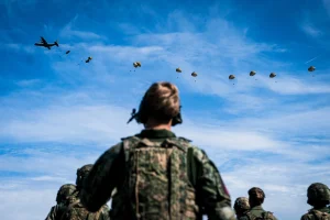 Thumbnail voor Nederlandse militair die omkwam bij oefening is 28-jarige Mark: 'De leegte is moeilijk te bevatten'