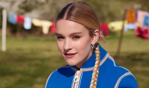 Thumbnail voor Pommelien Thijs (24): 'Authenticiteit betekent niet dat ik alles moet delen en geen privé mag hebben'