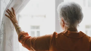 Thumbnail voor Tessa (63) wil geen vaste dagen oppassen: 'Voelt alsof ik m'n kleinkind afwijs'