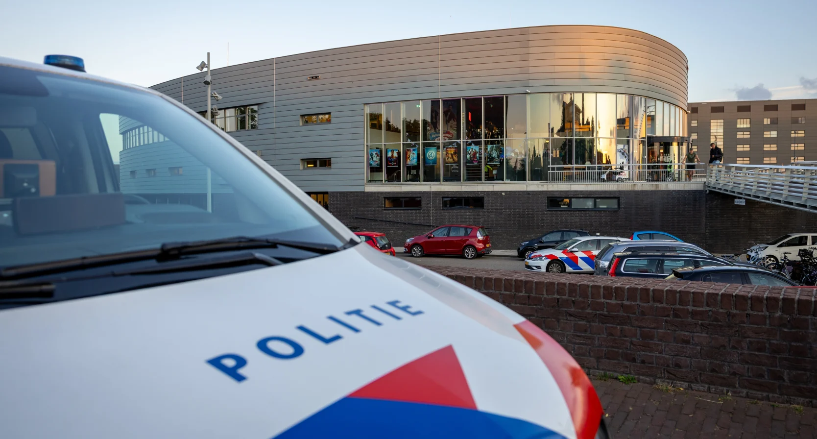 OM over neersteken basisschooldocent (53) tijdens schoolmusical: 'Ernstig en onbegrijpelijk'