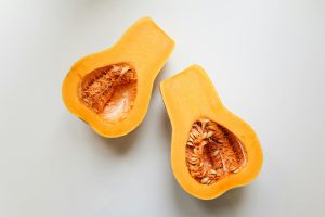 Thumbnail voor Zo makkelijk kan het zijn: deze lifehack voor pompoen snijden gaat viral