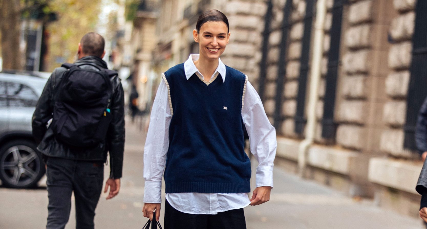 Laagjes zijn je redding deze dagen en daarom: hiér shop je de leukste gebreide spencers