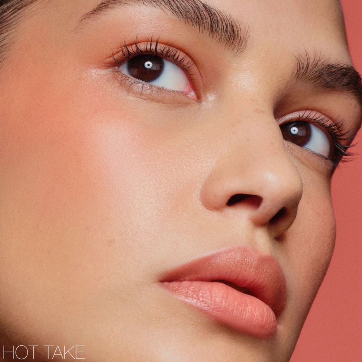 Met dít ene product creëer je in een handomdraai een complete make-uplook