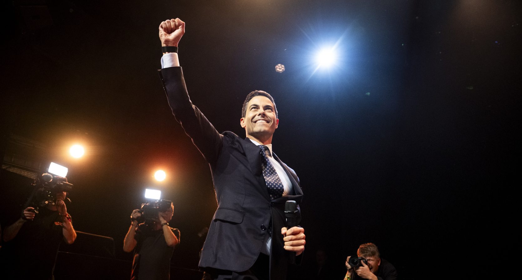 Rob Jetten reageert op mogelijke overwinning na exitpoll: 'Het is ons gelukt'