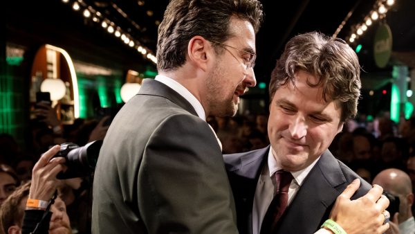 Van ‘holy shit’ tot tranen op het podium: zó reageerden de partijleiders op de exitpolls
