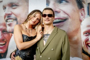 Thumbnail voor Maan en Karel gaan 2,5 maand op reis: 'Telefoon weg en genieten van nieuwe culturen'