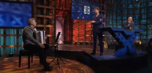 Thumbnail voor 'Even tot hier' opent seizoen met actie voor Oekraïne: 'Hopen zoveel mogelijk ambulances bij elkaar te 'spelen''