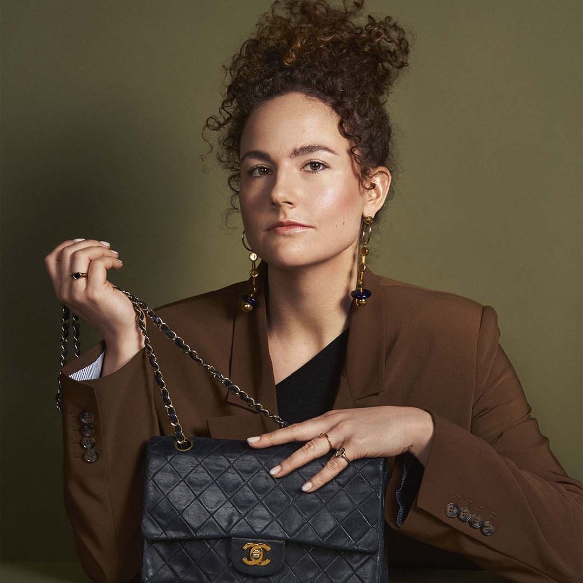 Emilie met haar designertas