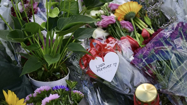 bloemenzee voor vermoorde Lisa
