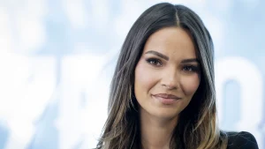 Thumbnail voor Monica Geuze (30) wordt 'doodziek' van deze vraag van haar volgers: 'Ik kan er niets zinnigs over zeggen'