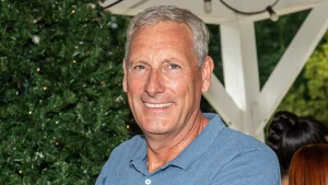 Thumbnail voor Gert Verhulst doet een TikTok-dansje (en dat wil je even zien)