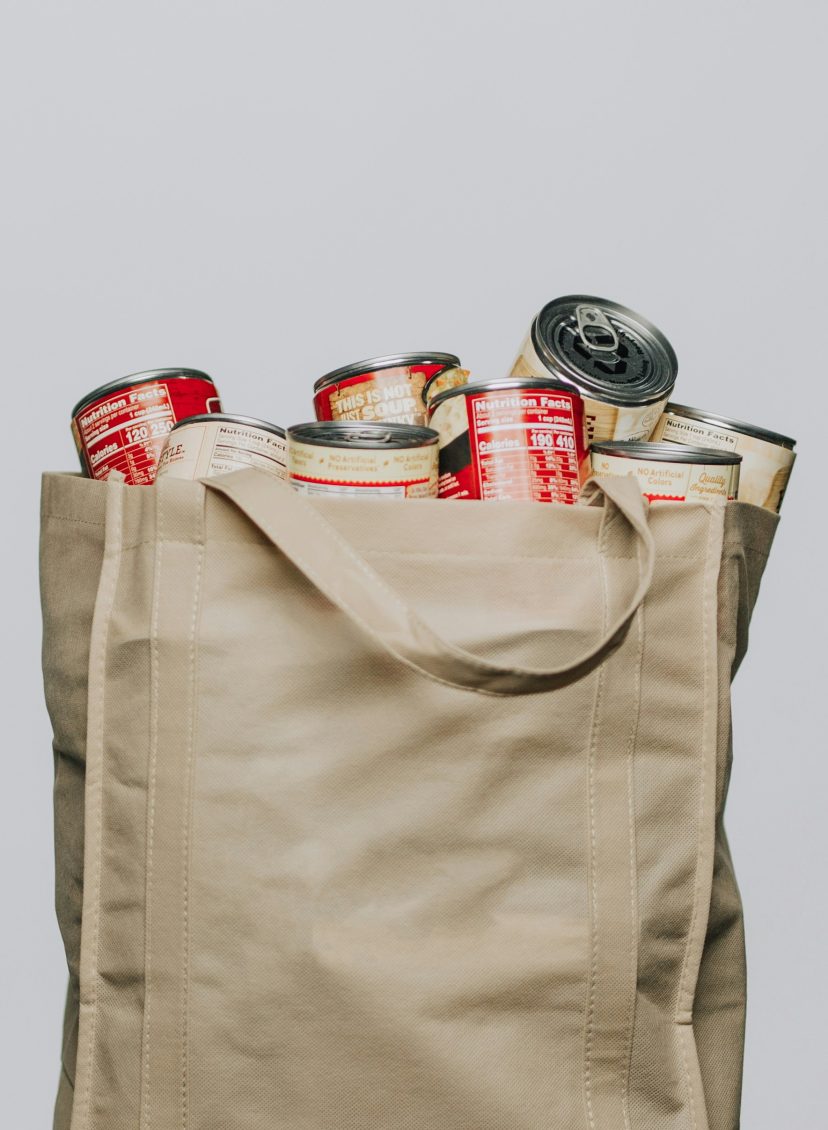 tas met blikken Noodpakket