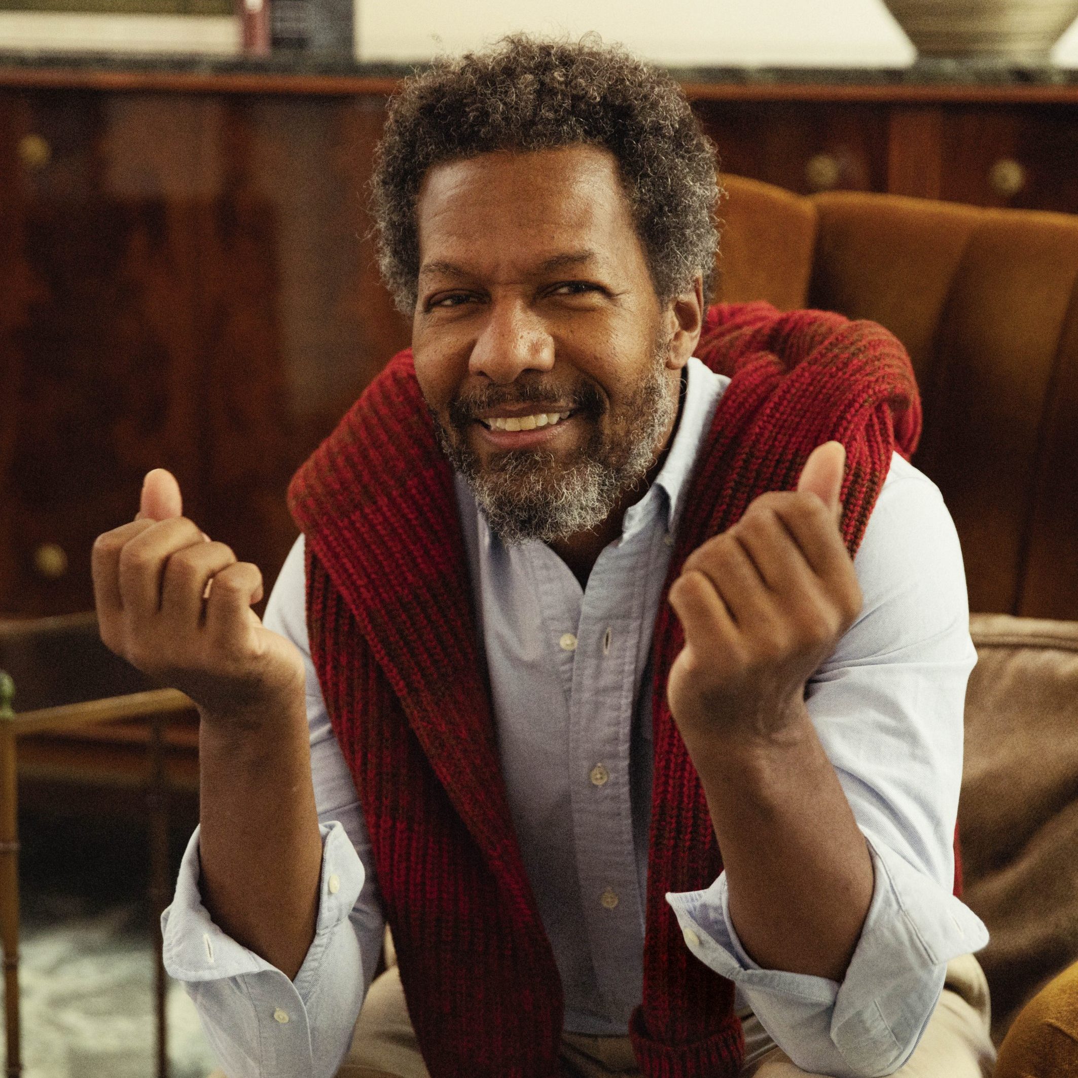 Acteur Mike Libanon: ‘Mijn dappere moeder flikte het om in haar eentje vier kinderen groot te brengen’