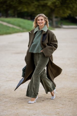 Thumbnail voor Altijd koud in de winter? Dan wil je broeken van déze zachte stof inslaan – shop ze hier onder de 50 euro