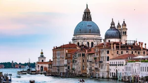 Thumbnail voor Dit is de top 10 van 'mooiste landen ter wereld' volgens Nederlanders en Belgen