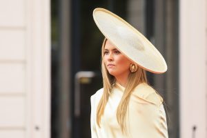 Thumbnail voor Studie, een legertraining én in opleiding bij haar ouders: zo maakt prinses Amalia zich klaar voor haar toekomst