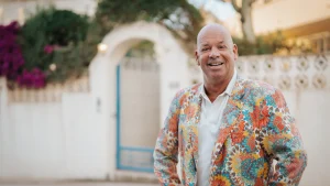 Thumbnail voor 'B&B Vol Liefde'-Jean Paul zingt over grote liefde Fabienne: 'Een jaar geleden had ik je voor gek verklaard'