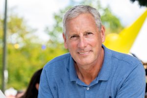 Thumbnail voor Gert Verhulst wist niets van verloving zoon Viktor en zijn Sarah: 'In shock'