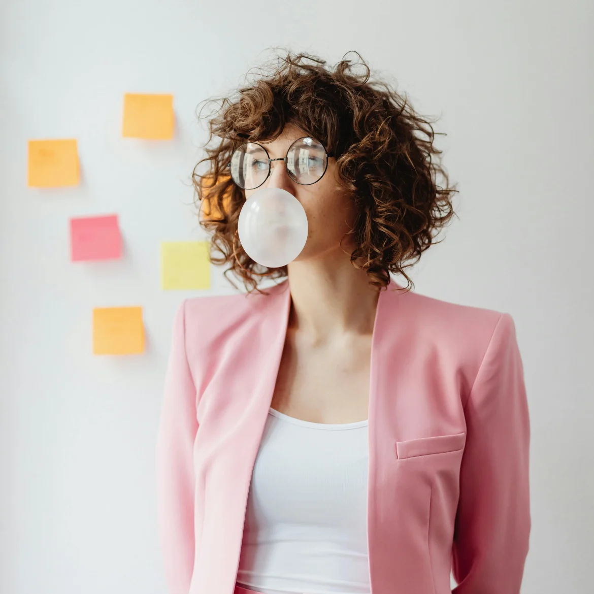 Nieuw onderzoek: zoveel microplastics krijg je binnen als je kauwgom eet