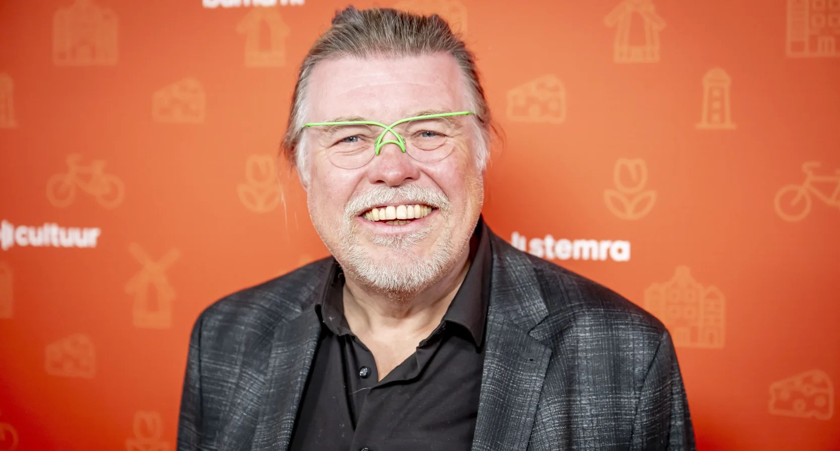 Ruim 1500 mensen brengen laatste groet aan René Karst: 'Onwerkelijk'