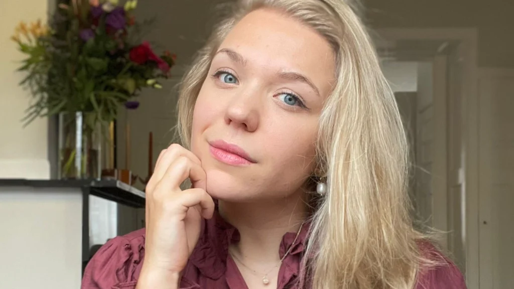 willemijn aangerand deuropening