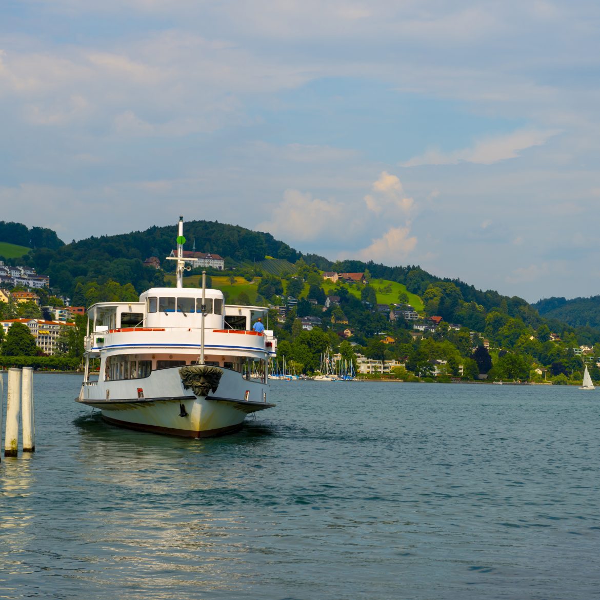 Passagiers zien hun bagage verdwijnen tijdens Thaise ferrytocht