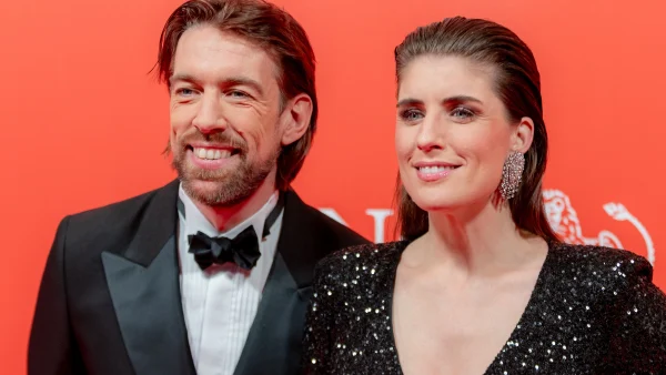 Mattie en Marieke herdenken Eva Hermans- Kroot op haar sterfdag