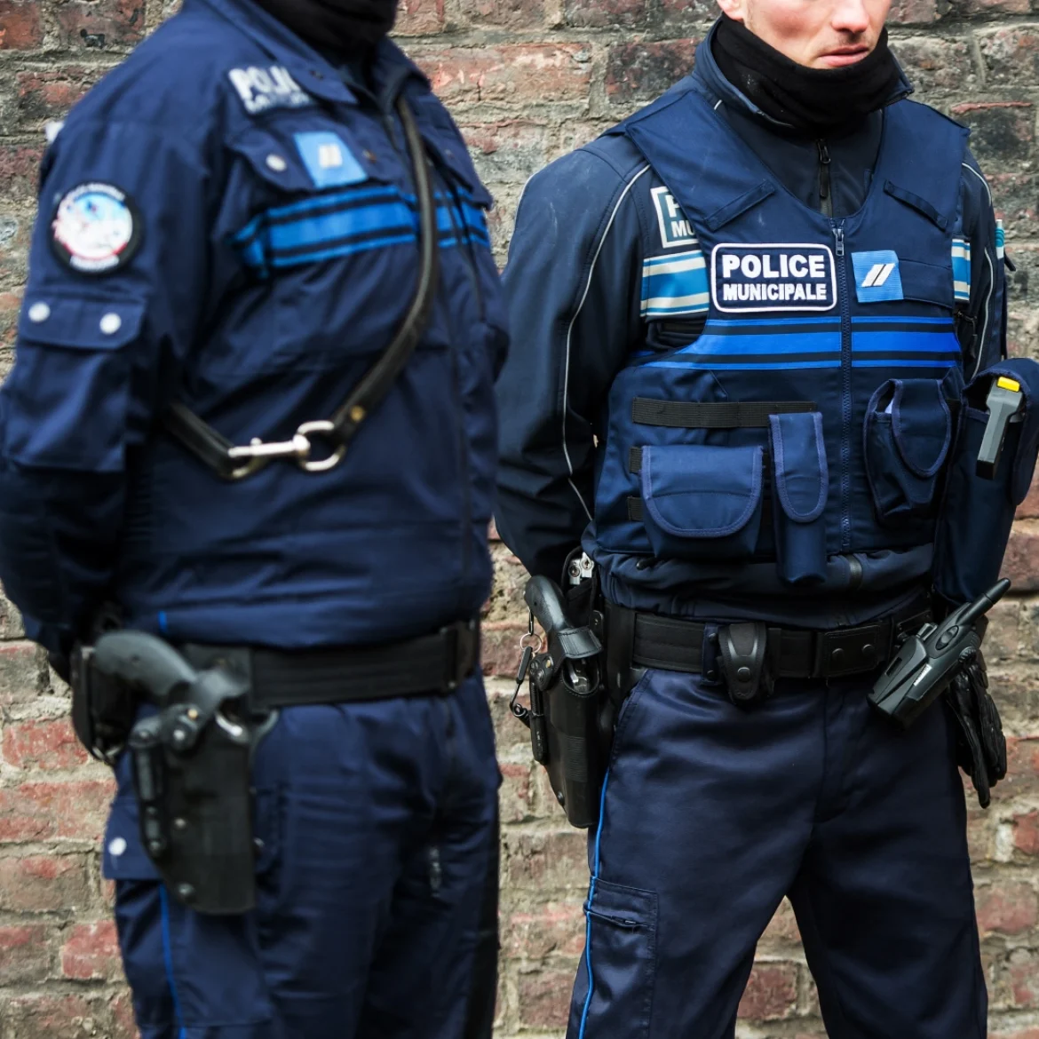 Franse jongen (9) vindt doorgeladen pistool en schiet zichzelf door zijn hoofd