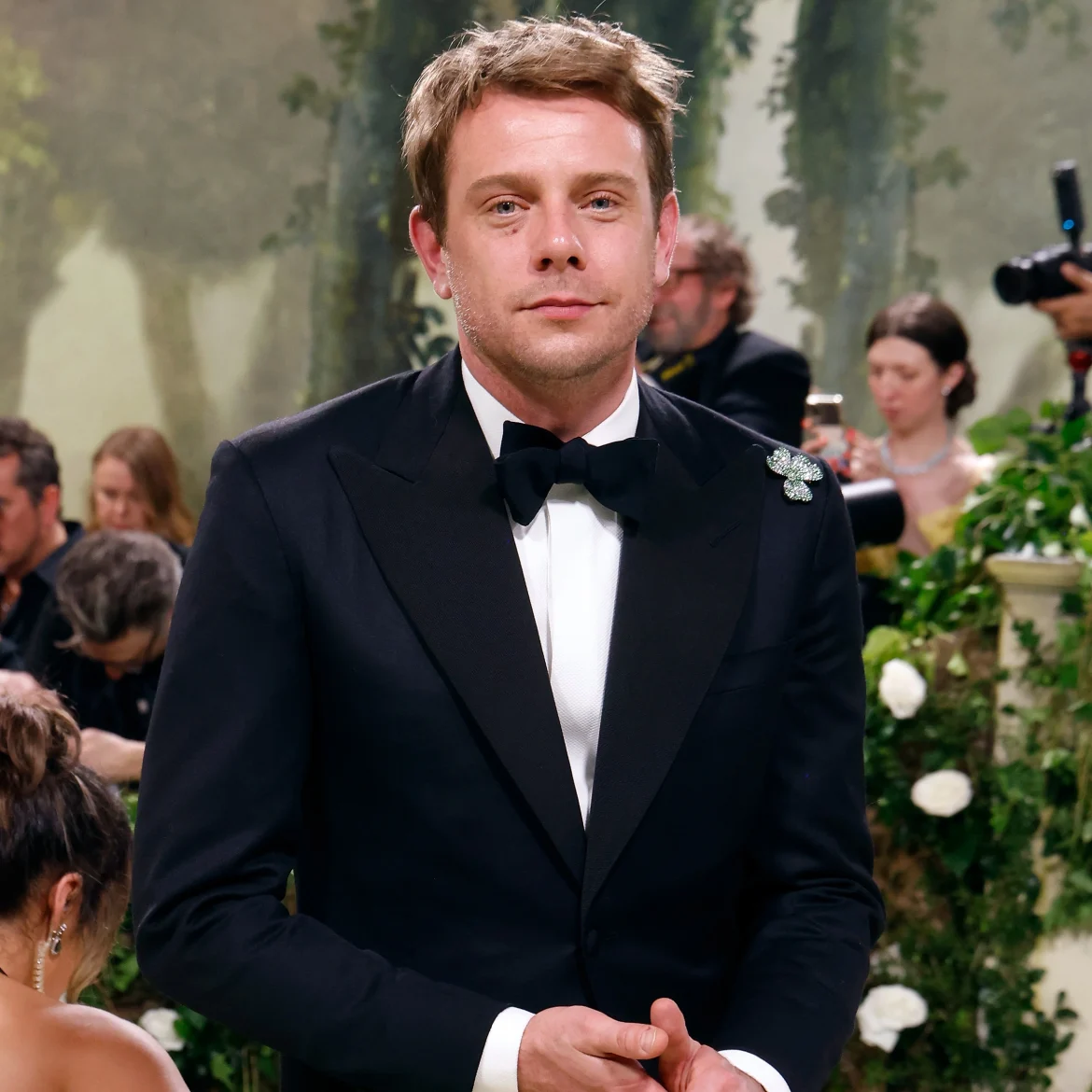 Jonathan Anderson uitgeroepen tot ontwerper van het jaar (en bij dit betaalbare merk shop je zijn ontwerpen)