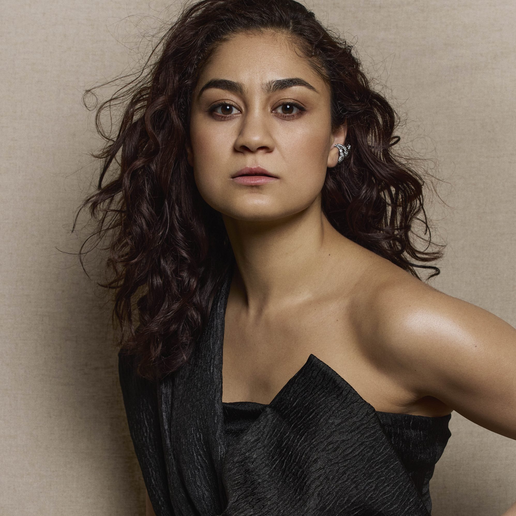 Actrice Soumaya Ahouaoui: ‘De wereld is absurder dan alles wat ik op een podium heb meegemaakt’