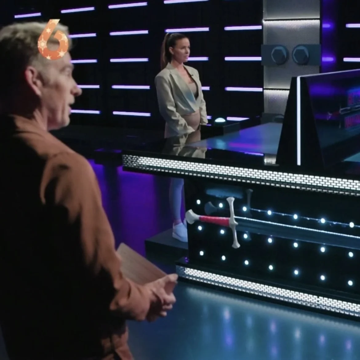 Sylvia belandt weer in eliminatie-duel in 'Het zwaard van Damocles': 'Ik ben hier niet om beste vrienden te maken'