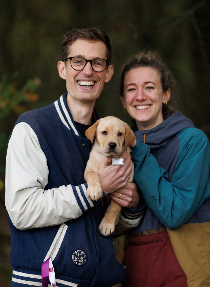 Kirsten en Ayolt zijn trotse puppypleegouders: 'Deze kleine frummel maakt straks iemands leven beter'