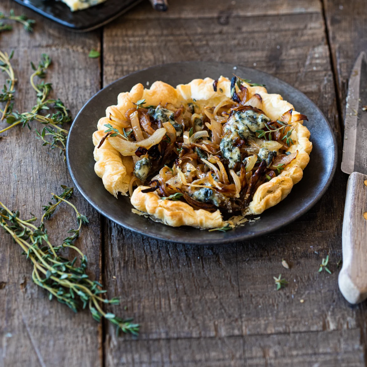 Uientaartjes met blue stilton