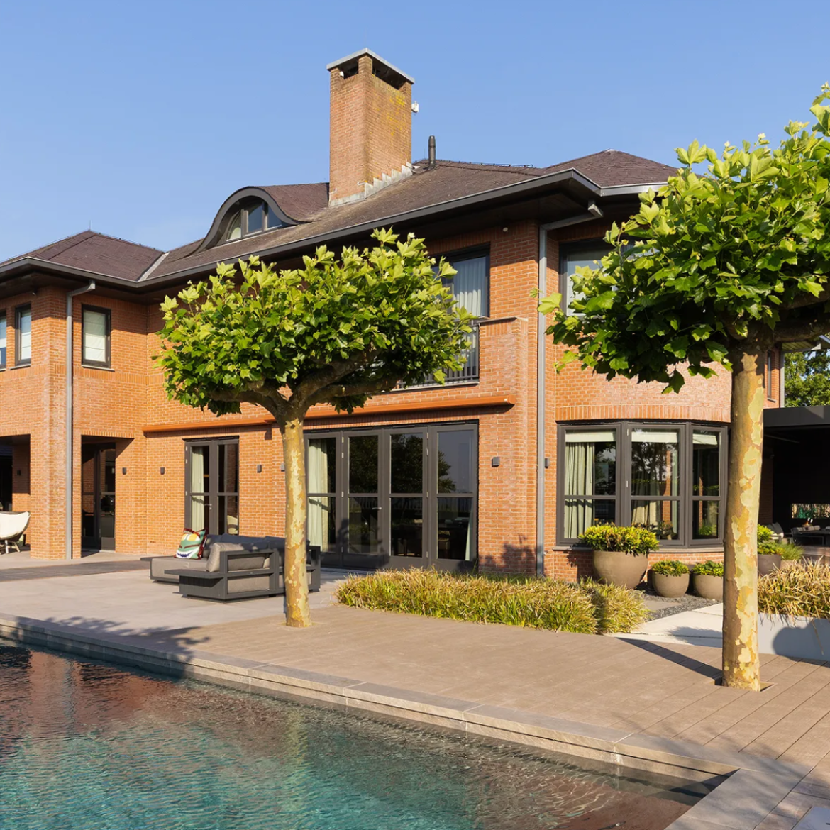 Riante villa Vinkveen