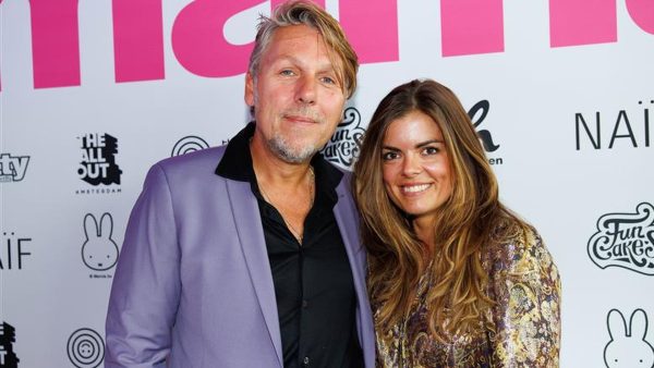 Jan Dulles en Caroline Mol.